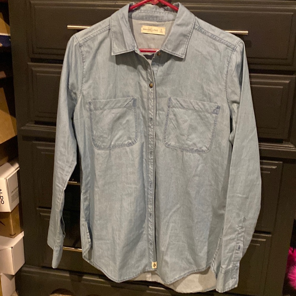 Abercrombie & Fitch long sleeve denim